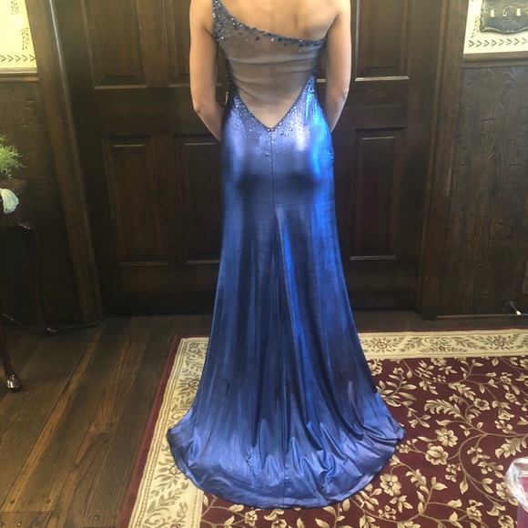 Alyce Paris Dresses & Skirts - Stunning gown